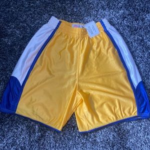 Men’s medium basketball short